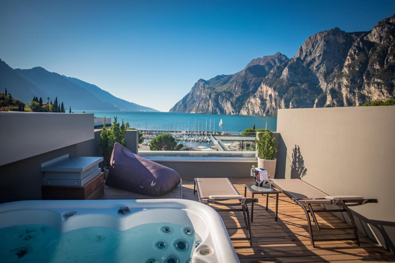 Hotel Villa Enrica Riva del Garda Bagian luar foto
